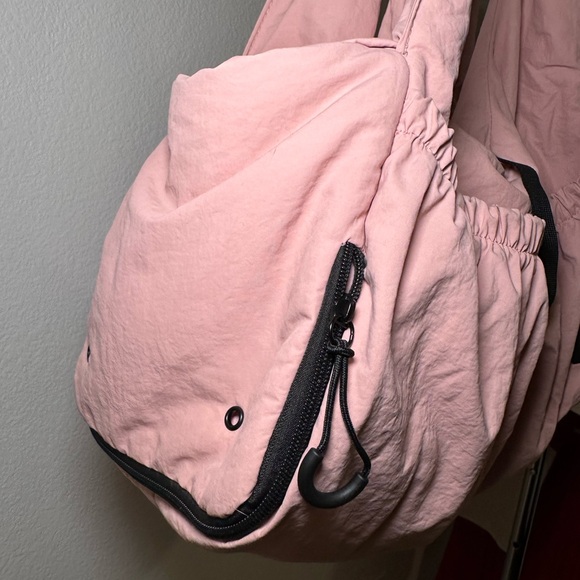 Free People Class Optional Tote in Blush - Picture 4 of 7